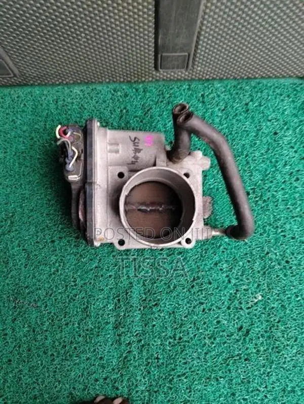 Subaru Legacy Throttle Body