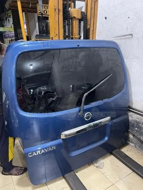 Nissan Caravan E25 Dickey Complete