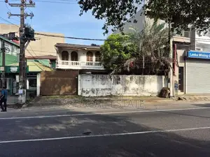 13P Commercial Property For Sale in Nawala