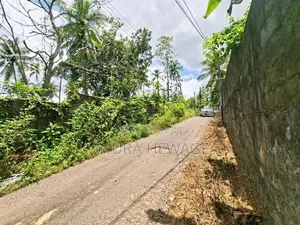 Land for Sale Pitipana, (Suitable blockout’s). (ID : PTPN001)