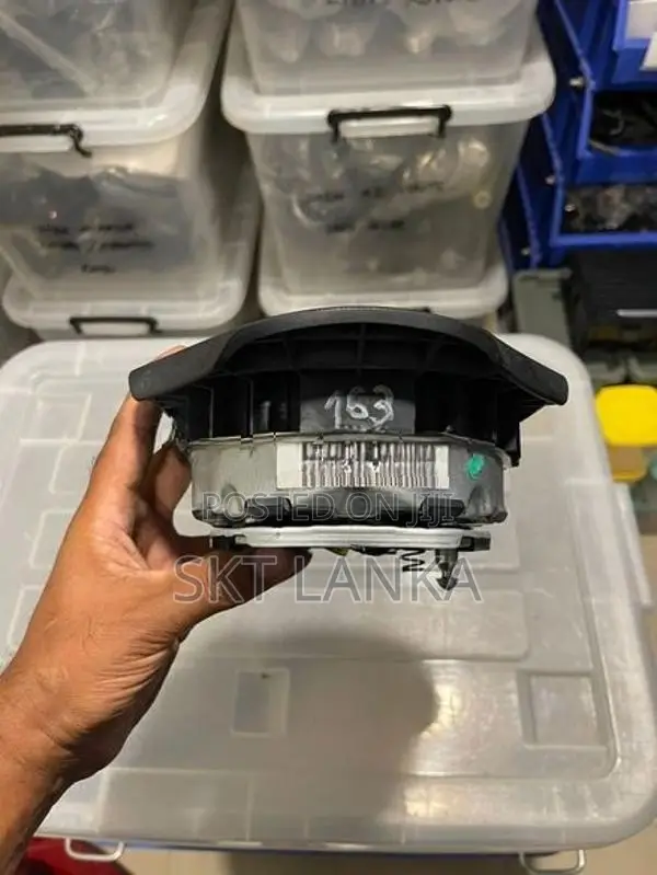 Genuine BMW X1 E84 2010 driver leather airbag complete