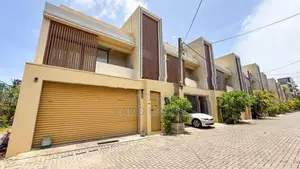 Fully Furnished 3BR Beach Villa in Mount Lavinia For Sale