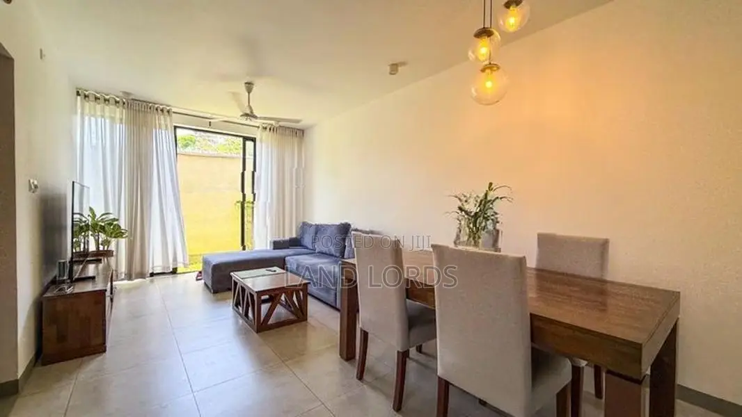 Fully Furnished 3BR Beach Villa in Mount Lavinia For Sale