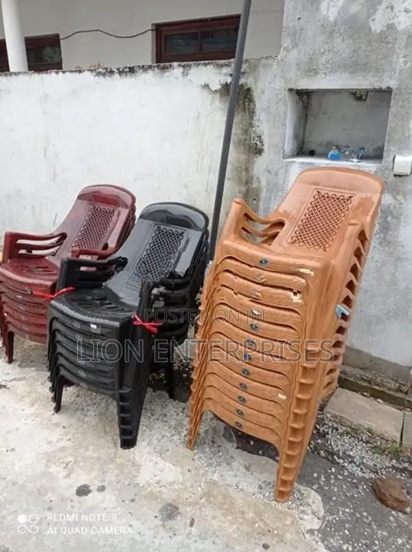Nippon plastic relax chairs