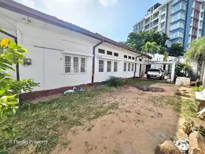 24P Residential Land with House for Sale in Nugegoda Town