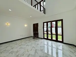 Modern Brand New Solid Super Luxury House-Piliyandala