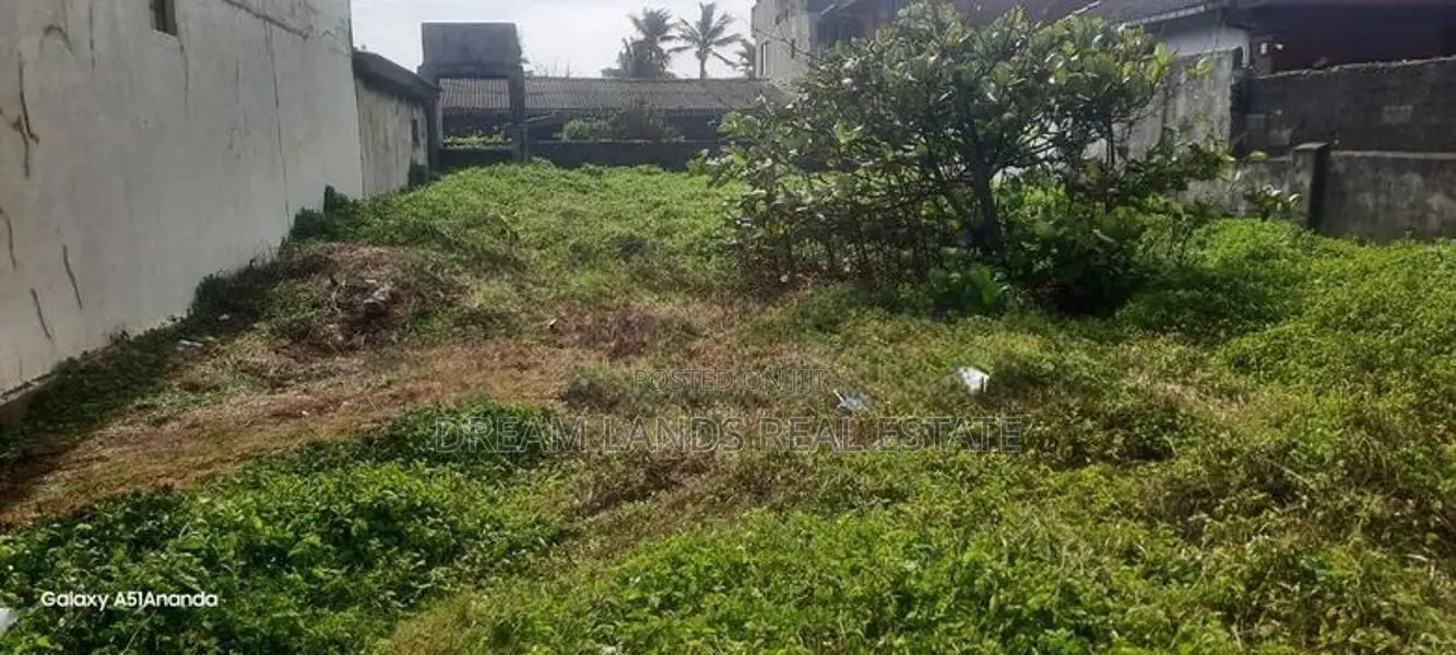 COMMERCIAL LAND FOR SALE IN MORATUWA (SP828)