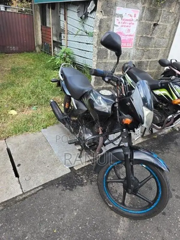 Bajaj Platina 2014