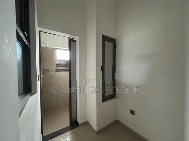 8th Floor Canterbury Golf Apartment Kahathuduwa Piliyandala Kesbewa