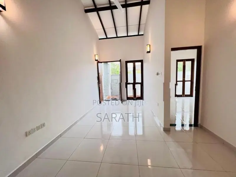 අතුරුගිරිය නගරයෙන් නිවසක් විකිණීමට