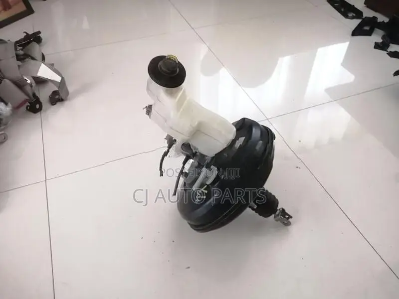 Toyota Vitz KSP130 Brake Booster