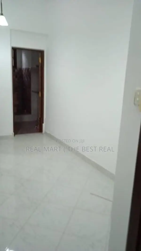 Horana : 5BR (23P) Two Storey House for Sale in Pokunuwita