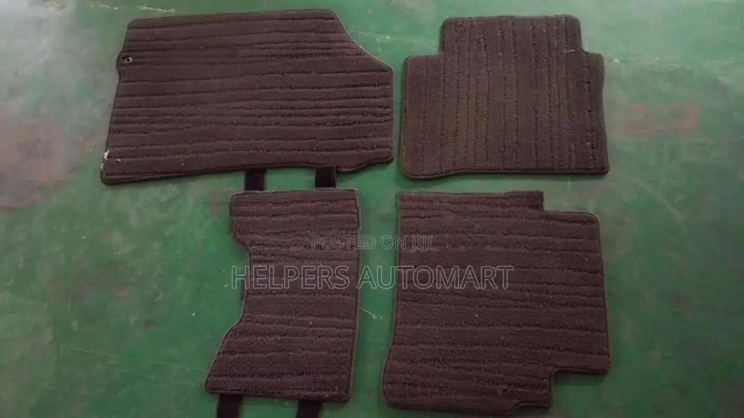 Teana J32 Carpet Set