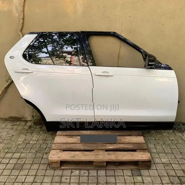 Land Rover Discovery 5 Dynamic 2019 complete doors side mirror