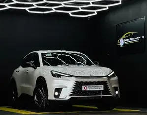 Lexus LBX 2024