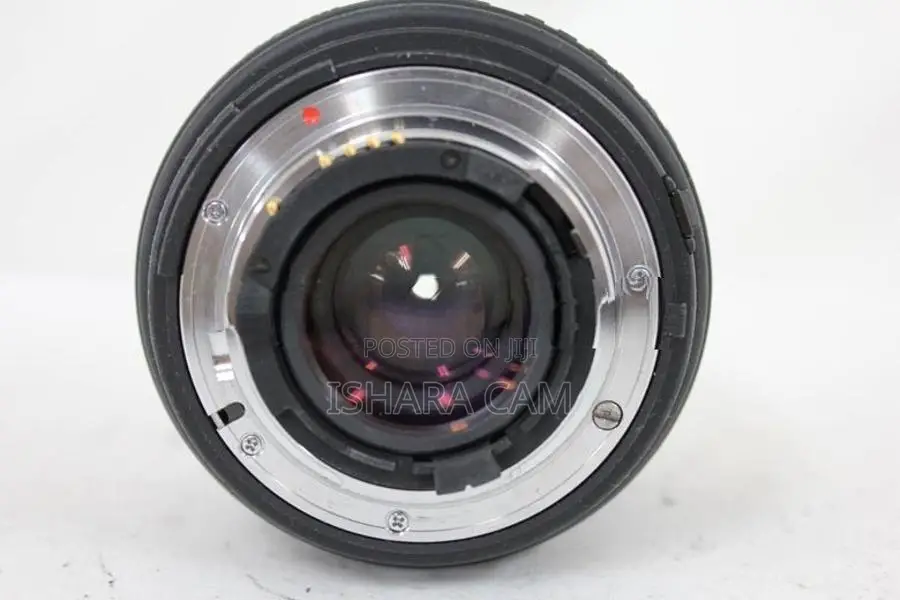 Nikon 90mm F2.8 prime macro DSLR lens