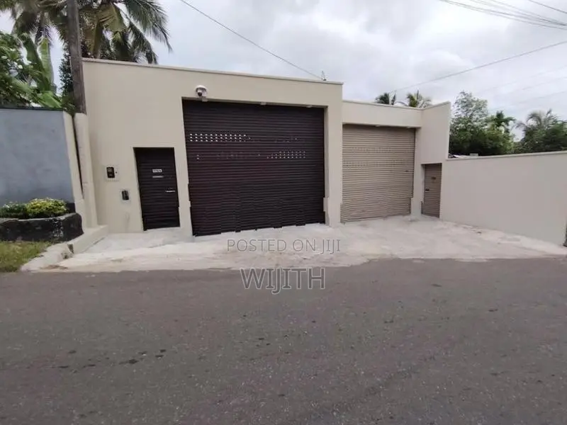Two Story House For Sale In Panipitiya Rathmaldaniya Road