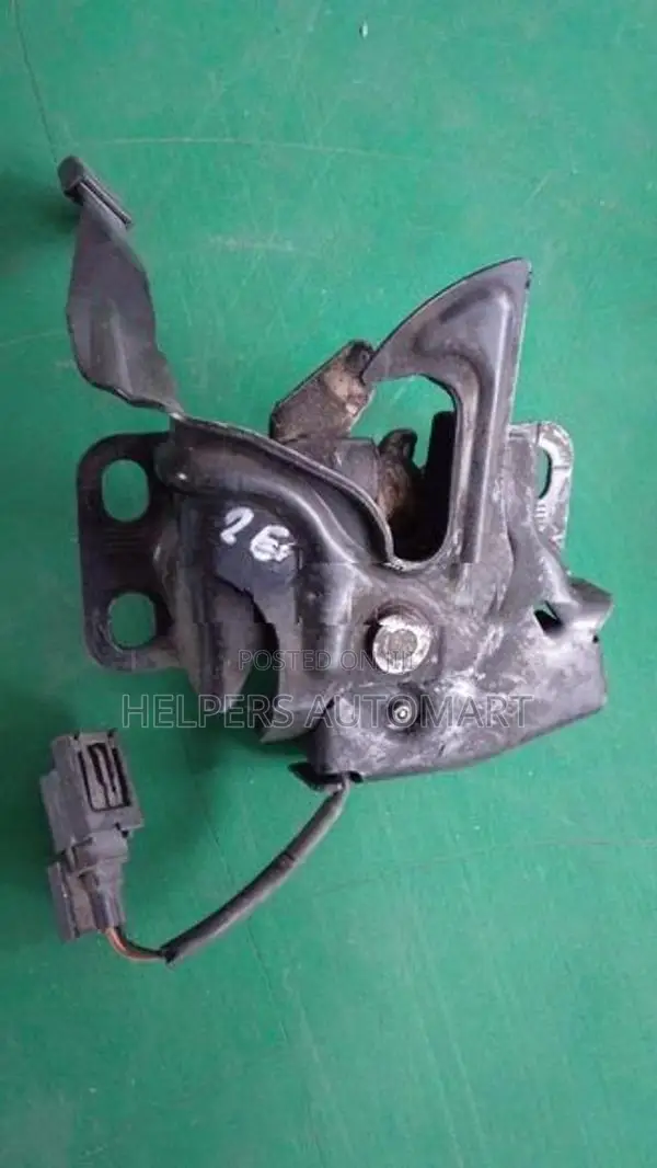 Honda Insight ZE2 Bonnet Lock