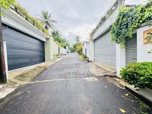 14 Perch square land