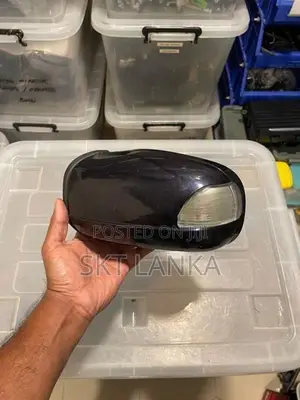 Genuine Mercedes E E200 E300 W210 Facelift 2002 door side mirror