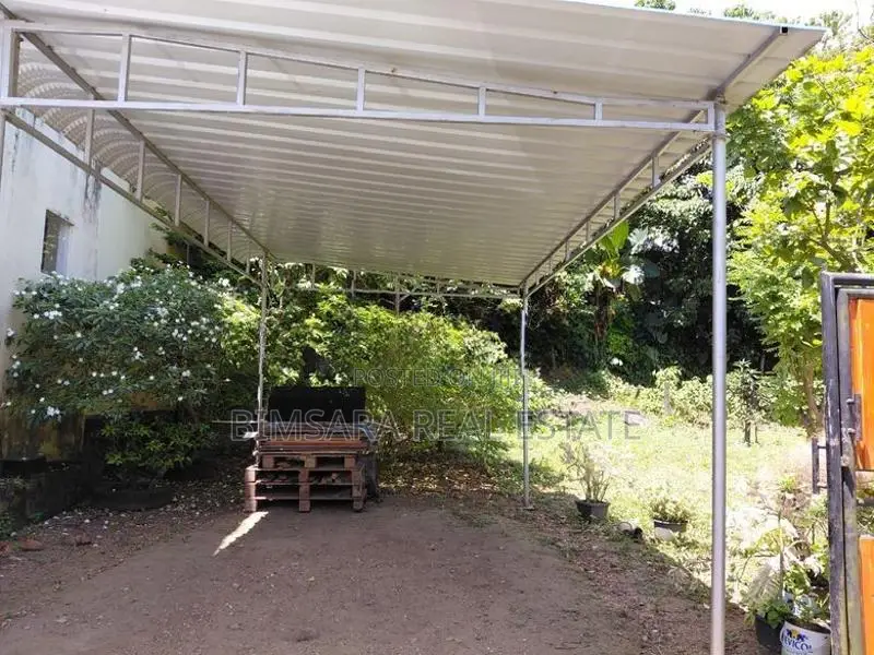 Prime 10.5 -Perch Land for Sale In Thalawathugoda | SL14701