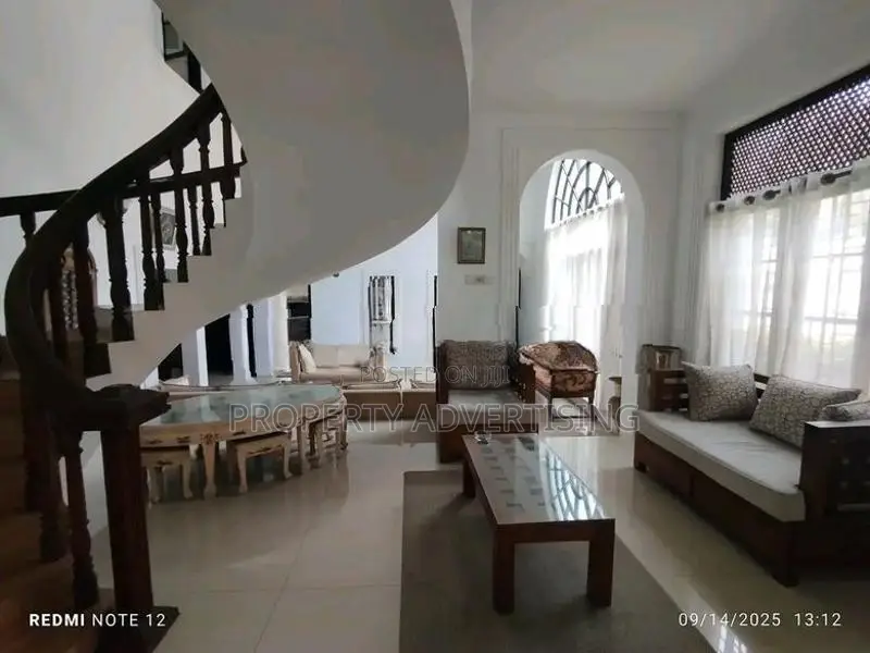 House for Sale in Bambalapity