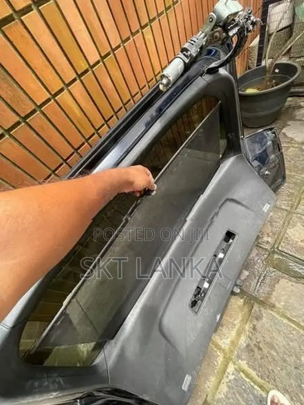 Genuine Audi Q7 S LINE 2018 Rear Tailgate Dicky With LED lights