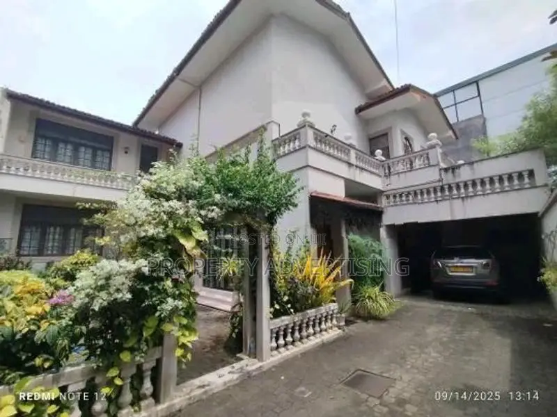 House for Sale in Bambalapity