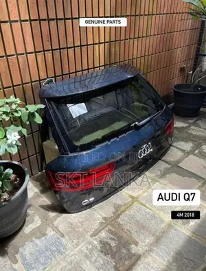 Genuine Audi Q7 S LINE 2018 Rear Tailgate Dicky With LED lights