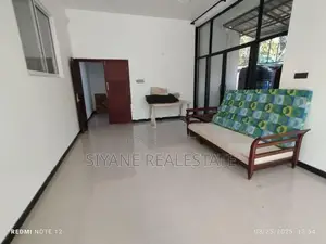 Beautiful House for Sale in Thalawathugoda