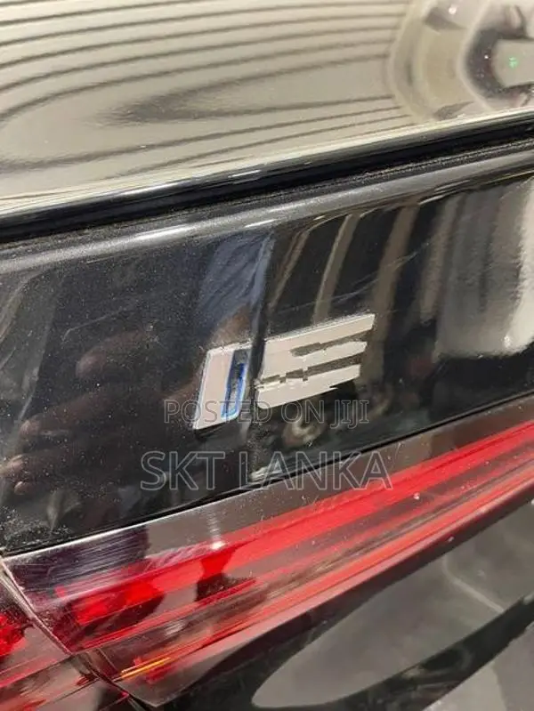 BMW 525i 525Li 530e i5 M Sport 2025 Rear Bumper Lights