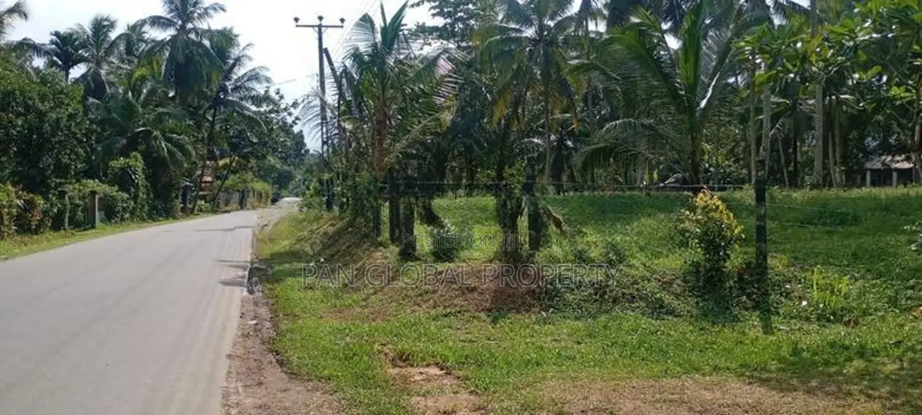 Commercial Land For Sale in Horana