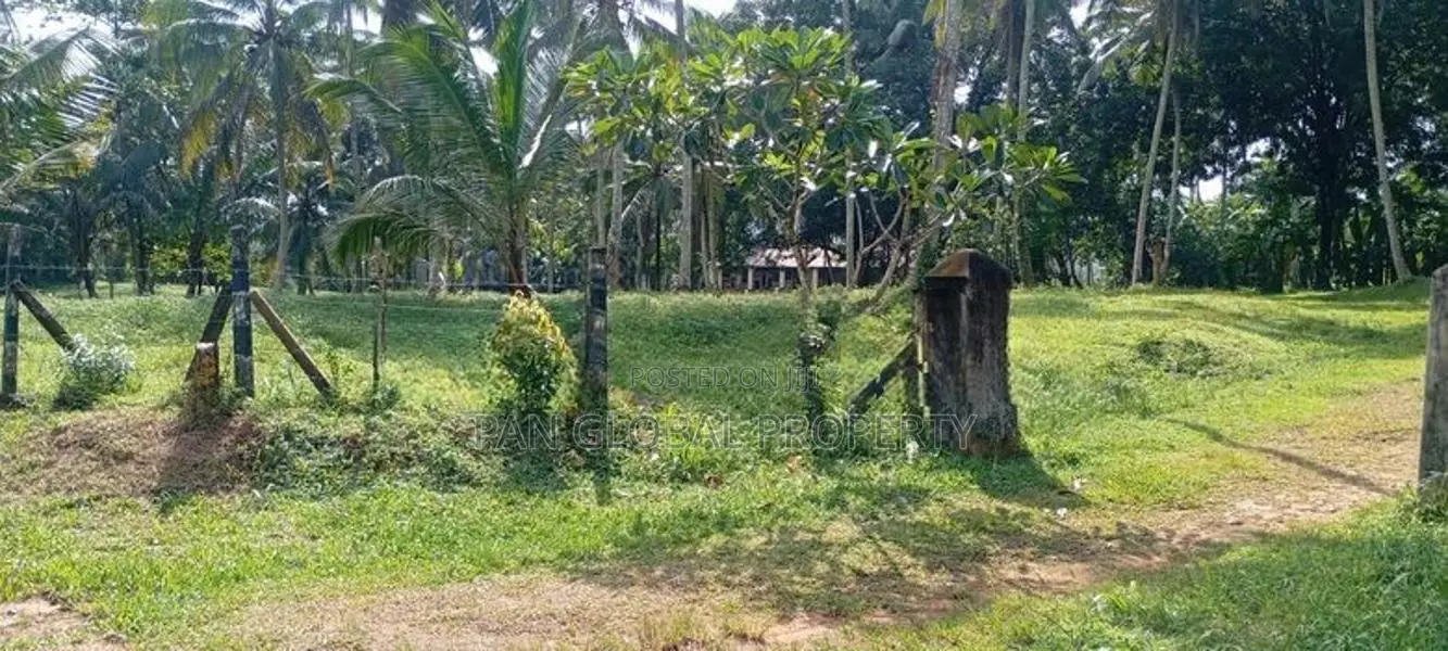 Commercial Land For Sale in Horana