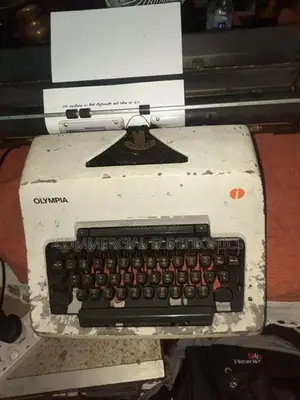 OLYMPIA typewriter Sinhala wijesekara keyboard