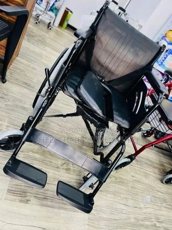 Commode Wheelchair Powder Corted Black Edition With Safety Belt