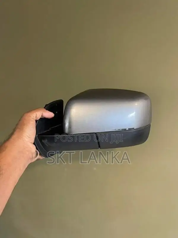 Land Rover Discovery 4 HSE 2013 Passenger Side Mirror - Grey