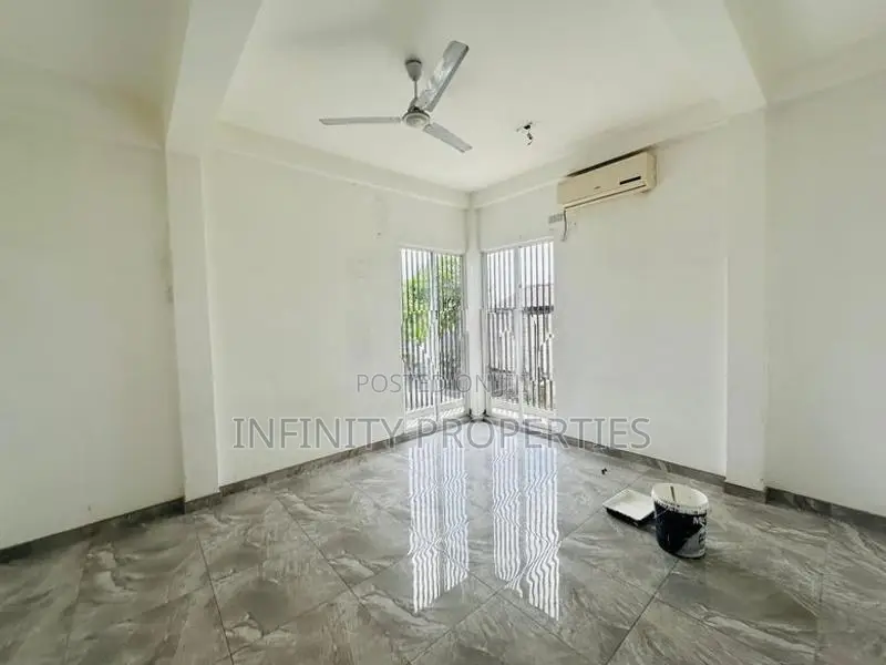 (AF208) 3 Story House With 11.1 P Sale At Madiwela Ebuldeneya Nugegoda