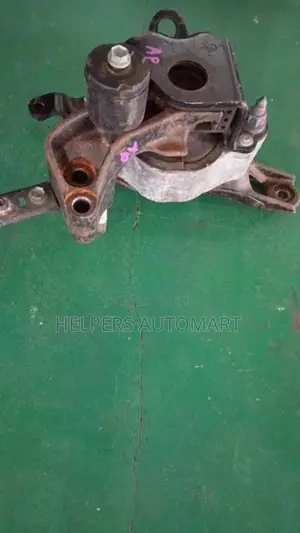 Prius W20 Gear Box Mount
