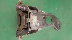 vitz ksp130 Gear box mount