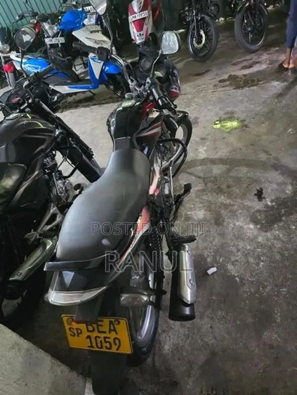 Bajaj Discover 125 2016