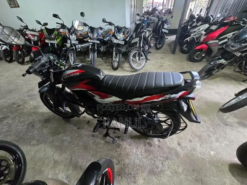 Bajaj Discover 125 2024