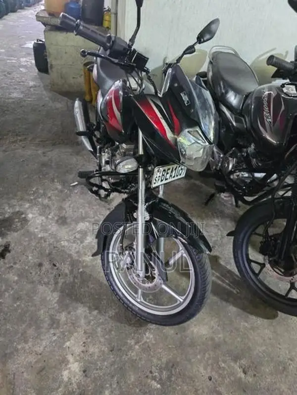 Bajaj Discover 125 2016
