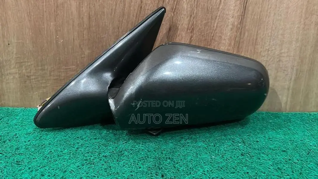 P1O SIDE MIRROR