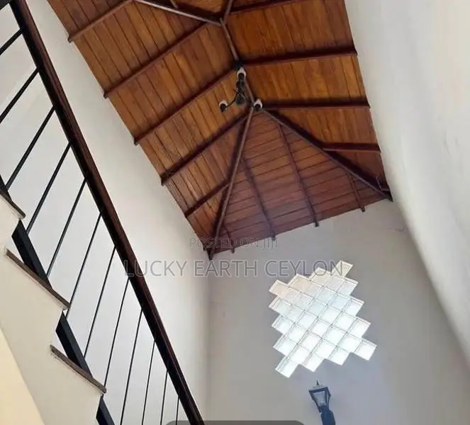 Sale Ratmalana 2Story Luxury House With Landscaped Garden (ZMS3016)
