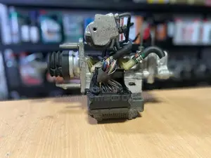 Toyota Aqua ABS Set