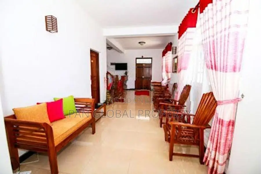 Hotel For Sale in Nuwara Eliya