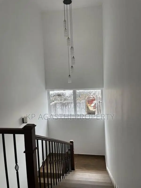 luxury house for sale in Rathmalana