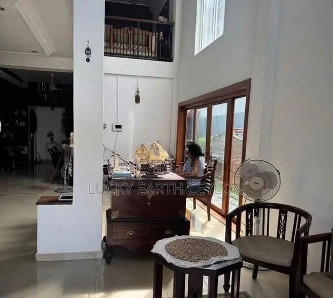 Sale Ratmalana 2Story Luxury House With Landscaped Garden (ZMS3016)
