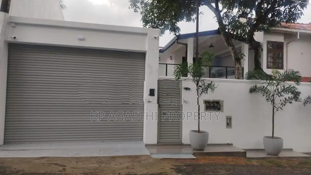 luxury house for sale in thalawathugoda
