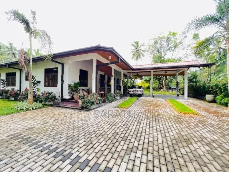 Spacious Single Storied House For Sale Padukka